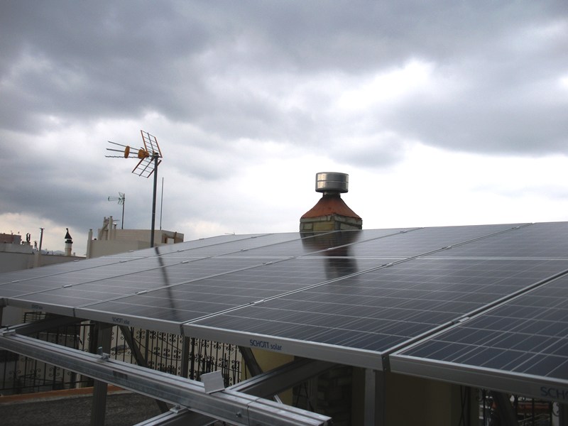 Φ/Β σε ταράτσα κατοικίας, ισχύος 10kW στο Βόλο Φ/Β σε ταράτσα κατοικίας, ισχύος 10kW στο Βόλο